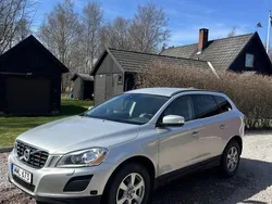 Grå Begagnad 2013 Volvo XC60 Momentum SUV | 140 000 kr (Bra pris)