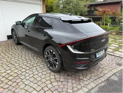 Svart Begagnad 2025 Kia EV6 GT-Line SUV | 246 680 kr
