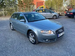 Mörkgrå Begagnad 2005 Audi A4 Kombi | 37 900 kr