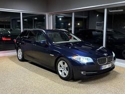 Blå Begagnad 2010 BMW 530 Kombi | 139 900 kr (Marknadspris)