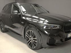 Svart Begagnad 2022 BMW X5 iPerformance SUV | 639 800 kr (Dyr)