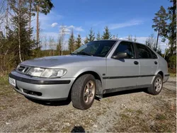 Grå Begagnad 2003 Saab 9-3 Halvkombi | 18 990 kr (Marknadspris)