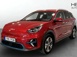 Röd (red) Begagnad 2022 Kia e-Niro Advance SUV | 289 900 kr (Marknadspris)