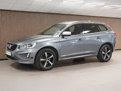 Grå Begagnad 2016 Volvo XC60 R-Design SUV | 209 700 kr (Dyr)