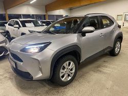 Silver Begagnad 2024 Toyota Yaris Cross Active SUV | 269 900 kr (Marknadspris)