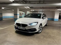 Vit Begagnad 2021 Seat Leon FR Halvkombi | 169 990 kr (Superpris)