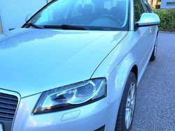 Silver Begagnad 2010 Audi A3 Sportback Attraction Halvkombi | 69 500 kr (Marknadspris)