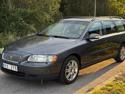 Grå Begagnad 2007 Volvo V70 Kinetic Kombi | 35 000 kr (Marknadspris)