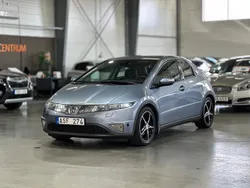 Ljusblå (blå) Begagnad 2007 Honda Civic Sport Halvkombi | 44 900 kr (Marknadspris)