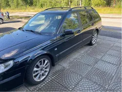 Svart Begagnad 2004 Saab 9-5 Linear Kombi | 25 000 kr