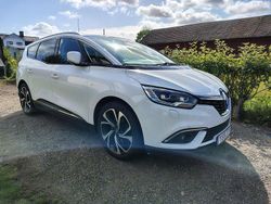 Vit Begagnad 2018 Renault Grand Scénic IV Minibuss | 149 000 kr