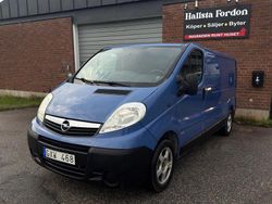 Blå Begagnad 2011 Opel Vivaro Van | 59 900 kr (Marknadspris)