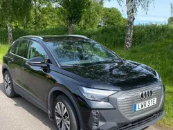 Svart Begagnad 2022 Audi Q4 e-tron Proline SUV | 285 000 kr (Superpris)
