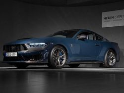 Blå Begagnad 2024 Ford Mustang Dark Horse Sportkupé | 709 900 kr (Marknadspris)