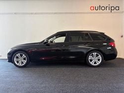 Svart Begagnad 2015 BMW 318 Sport Line Kombi | 129 900 kr (Marknadspris)
