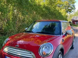 Röd Begagnad 2013 Mini Cooper Salt Halvkombi | 75 000 kr