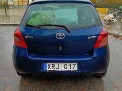 Blå Begagnad 2006 Toyota Yaris Halvkombi | 19 900 kr (Marknadspris)