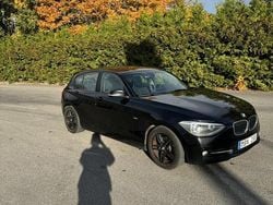 Svart Begagnad 2012 BMW 118 Sport Line Halvkombi | 70 000 kr (Marknadspris)