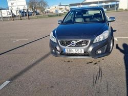 Grå Begagnad 2012 Volvo C30 R-Design Halvkombi | 76 000 kr (Marknadspris)