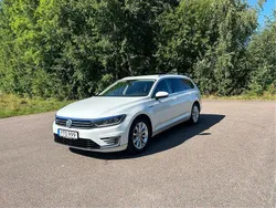 Vit Begagnad 2018 VW Passat GTE Kombi | 149 000 kr (Marknadspris)