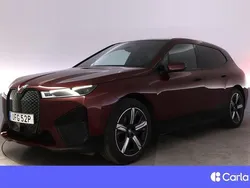 Röd Begagnad 2022 BMW iX Sport Line SUV | 569 900 kr (Marknadspris)