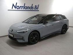 Grå (moonstone grey black) Begagnad 2025 VW ID.7 GTX Sedan | 619 900 kr (Marknadspris)