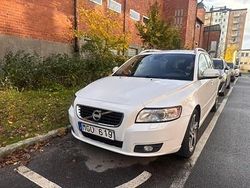 Begagnad 2012 Volvo V50 Momentum Kombi | 47 000 kr (Marknadspris)