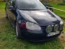 Blå Begagnad 2005 VW Golf IV Trendline Halvkombi | 8 000 kr (Superpris)