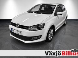 Vit Begagnad 2013 VW Polo Halvkombi | 89 900 kr (Marknadspris)