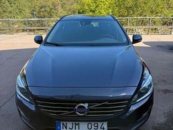 Blå Begagnad 2014 Volvo V60 Kinetic Kombi | 119 900 kr (Bra pris)