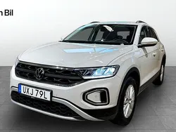Grå Begagnad 2022 VW T-Roc Life SUV | 269 900 kr (Marknadspris)