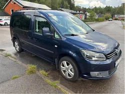 Blå Begagnad 2012 VW Caddy Maxi Minibuss | 80 000 kr (Marknadspris)