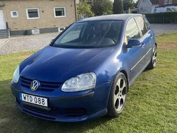 Blå Begagnad 2005 VW Golf IV Comfortline Halvkombi | 19 900 kr (Superpris)