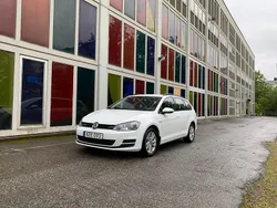 Vit Begagnad 2017 VW Golf VII Kombi | 159 900 kr (Marknadspris)