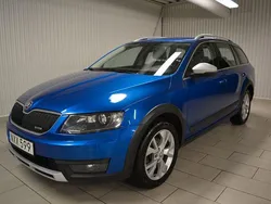 Blå Begagnad 2016 Skoda Octavia Scout Kombi | 114 000 kr (Marknadspris)