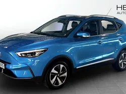 Blå (blue) Begagnad 2022 MG ZS Luxury Sedan | 249 900 kr (Superpris)