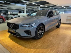 Grå Ny 2024 Volvo V60 Plus Kombi | 559 900 kr (Dyr)