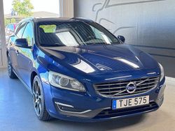 Blå Begagnad 2014 Volvo V60 Momentum Kombi | 109 900 kr (Marknadspris)
