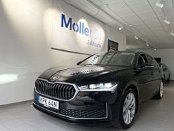 Grå Ny 2025 Skoda Superb Selection Kombi | 449 900 kr (Bra pris)