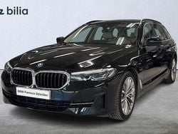 Svart Begagnad 2023 BMW 530e Kombi | 389 900 kr (Superpris)