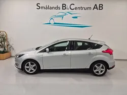 Grå Begagnad 2017 Ford Focus Titanium Halvkombi | 109 900 kr (Bra pris)