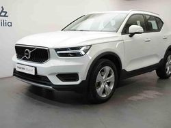 Vit Begagnad 2022 Volvo XC40 SUV | 309 900 kr