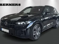Svart Begagnad 2024 VW Touareg R SUV | 849 900 kr (Dyr)