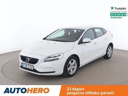 Vit Begagnad 2018 Volvo V40 Kinetic Kombi | 176 000 kr (Marknadspris)