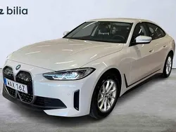 Vit Begagnad 2023 BMW i4 Shadowline Sedan | 499 900 kr