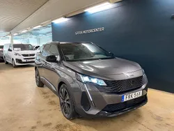Grå Begagnad 2023 Peugeot 3008 GT SUV | 299 900 kr (Marknadspris)