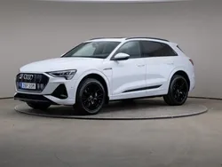 Vit Begagnad 2022 Audi e-tron Advanced SUV | 459 000 kr (Marknadspris)