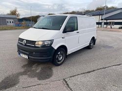 Vit Begagnad 2016 VW T6 Van | 57 900 kr (Superpris)