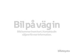 Grå Begagnad 2023 Toyota Yaris Cross Active SUV | 294 900 kr (Marknadspris)