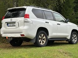 Vit Begagnad 2013 Toyota Land Cruiser SUV | 199 000 kr